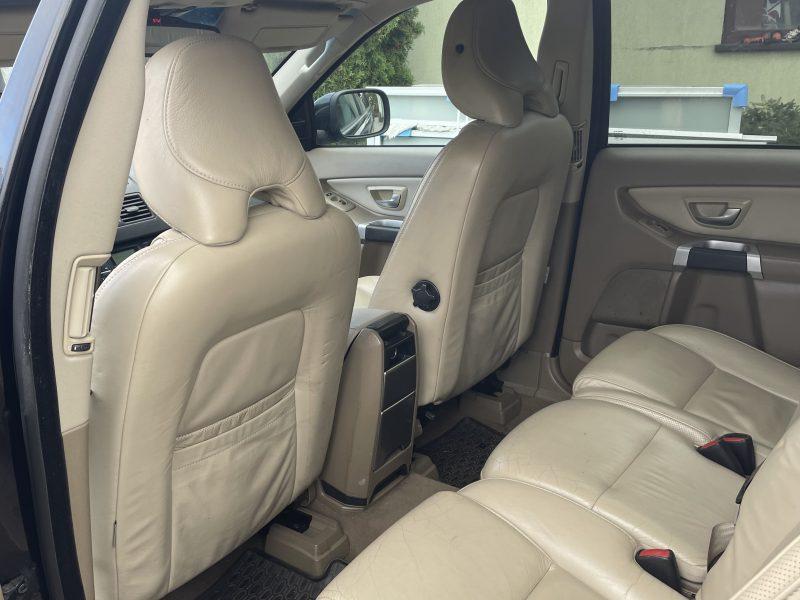 Wynajem Volvo XC 90 4x4